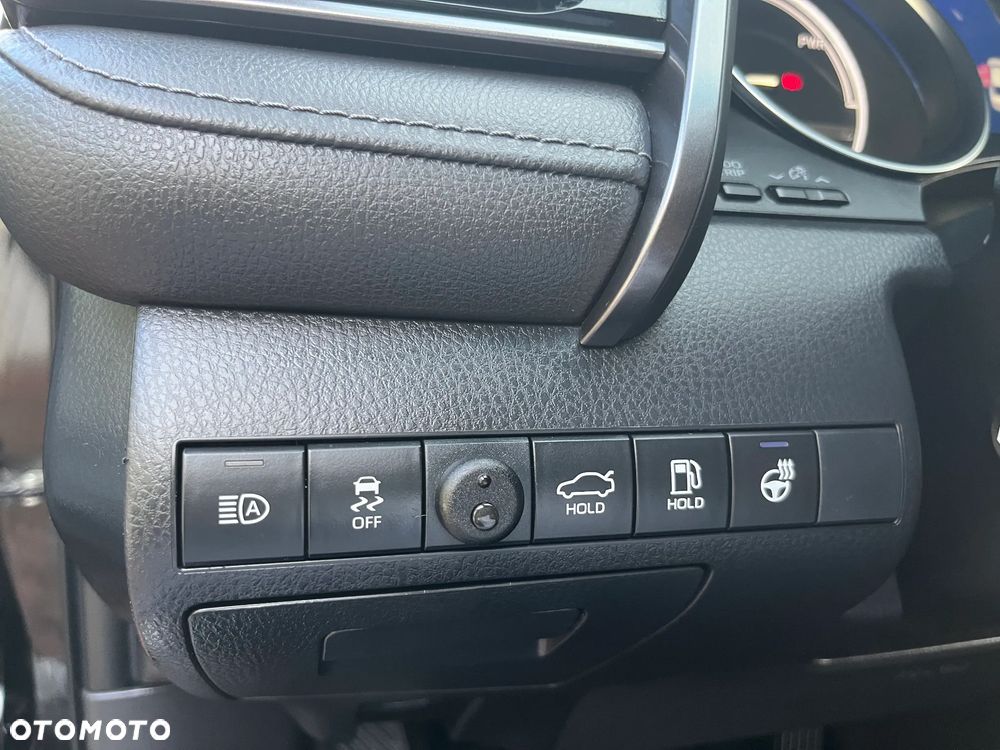 Toyota Camry 2.5 Hybrid Executive CVT - 16
