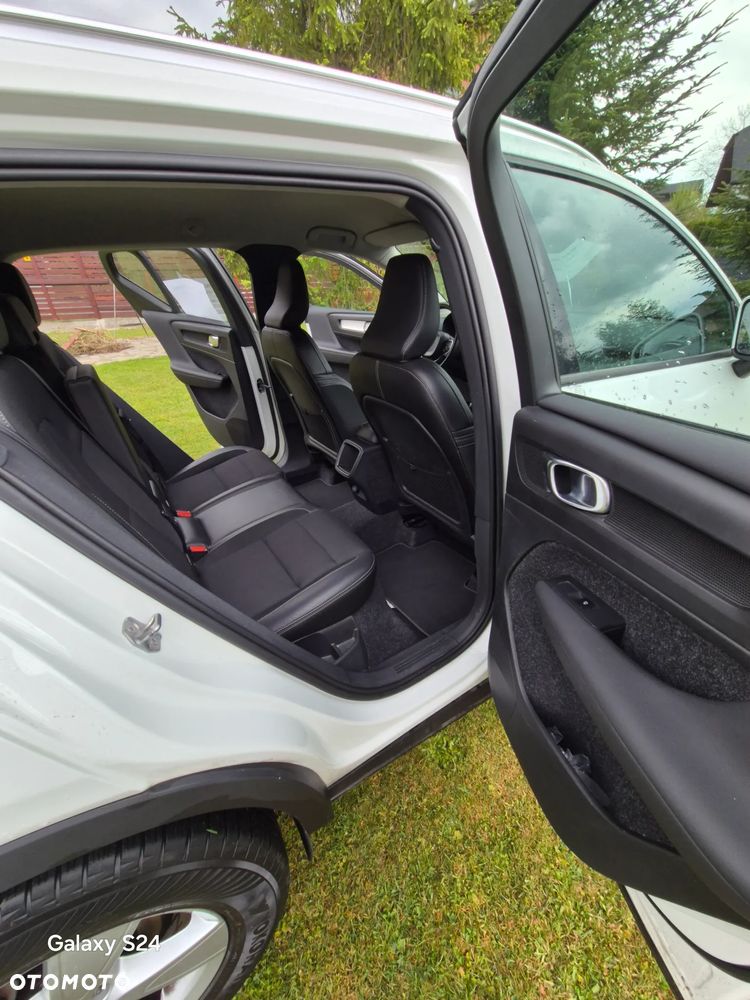 Volvo XC 40 T3 Momentum - 21