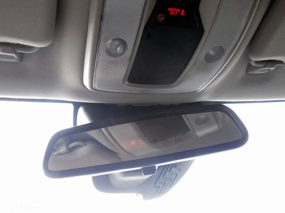 Volvo S60 ver-d2-kinetic - 17