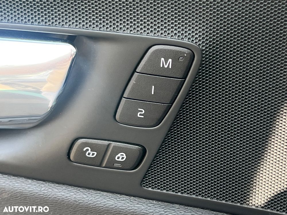 Volvo XC 60 D5 AWD Inscription - 16