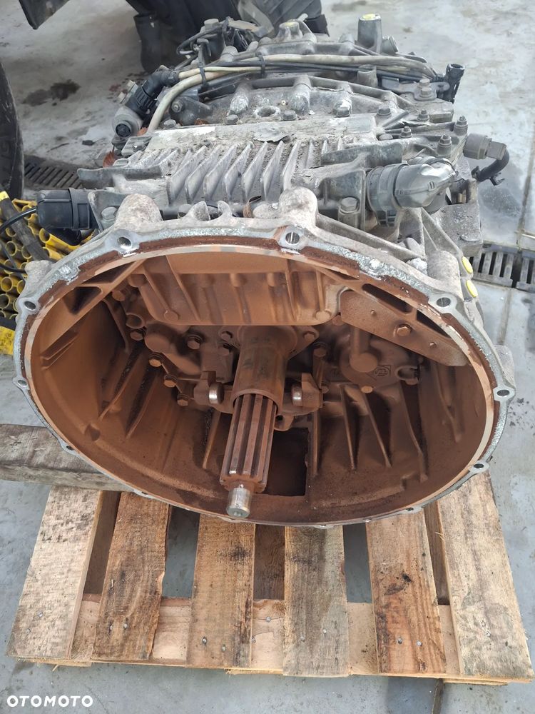 SKRZYRZYNIA BIEGÓW DAF CF 400 EURO E6 - 6