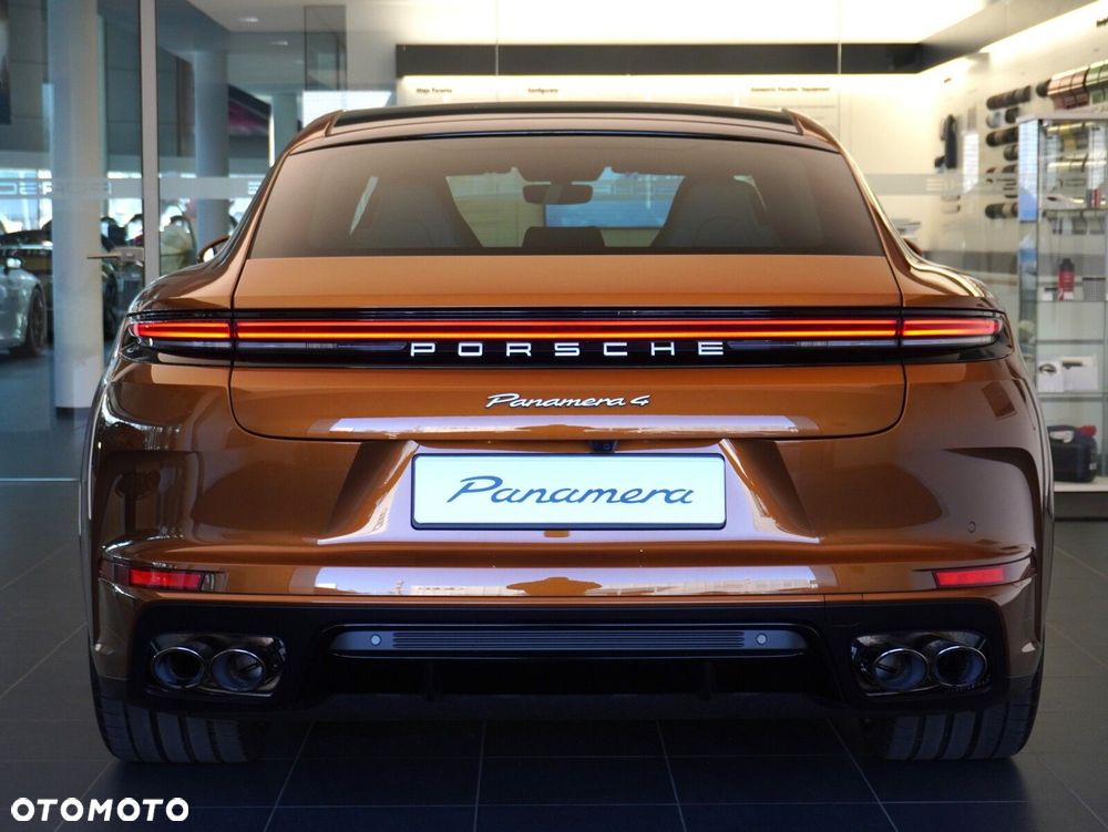 Porsche Panamera 4 E-Hybrid PHEV - 18