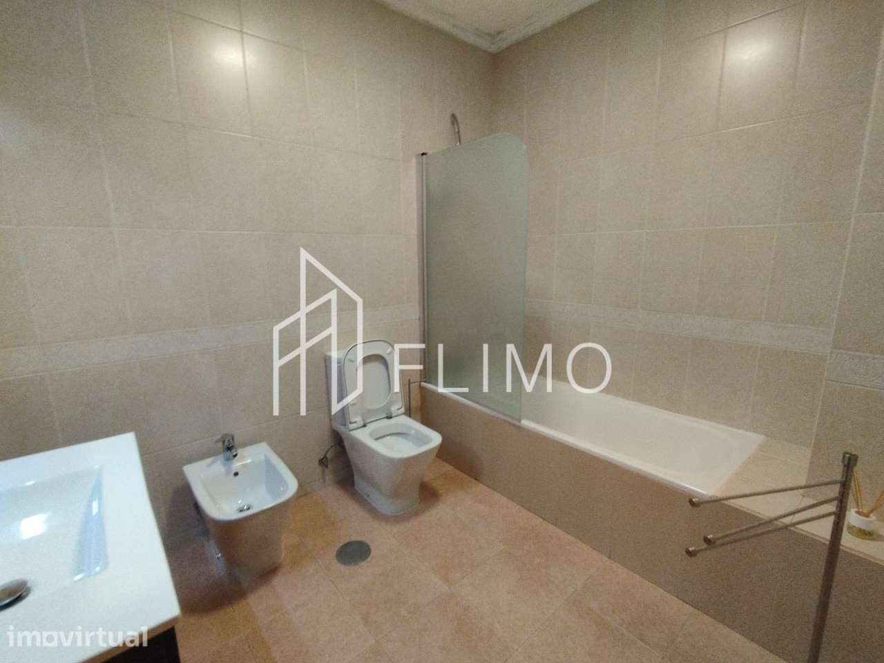 Apartamento ARRENDADO - Grande imagem: 2/4