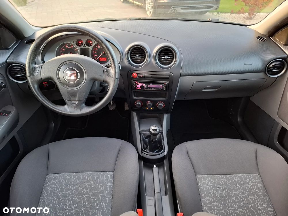 Seat Ibiza 1.4 16V Reference - 36