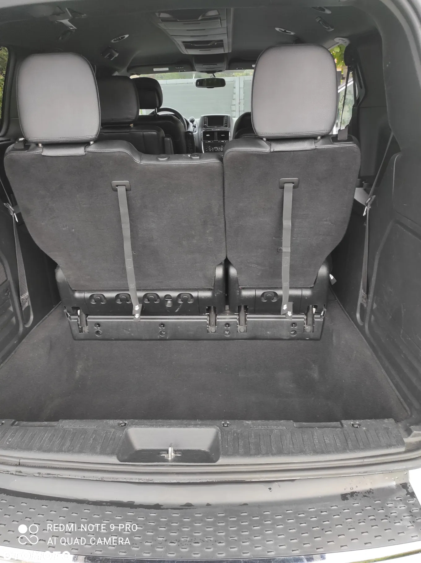 Dodge Grand Caravan - 21