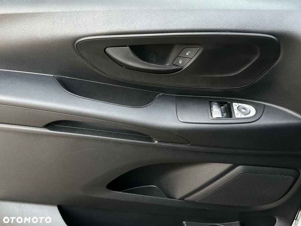Mercedes-Benz Vito Tourer - 23