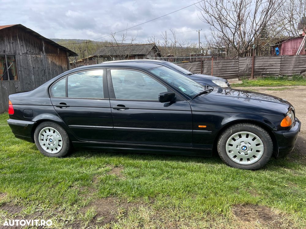 BMW Seria 3 316i - 1
