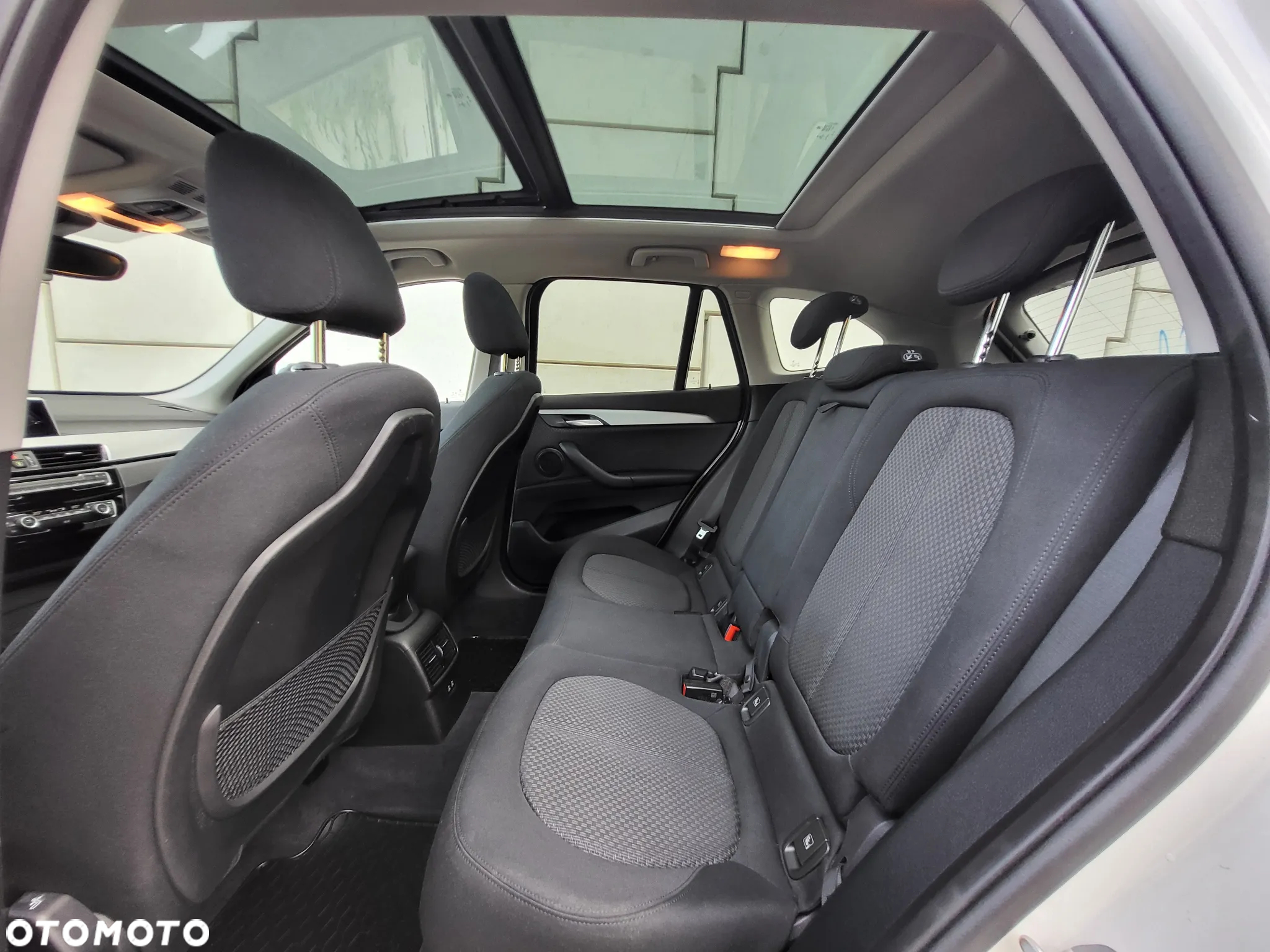 BMW X1 sDrive18d - 18