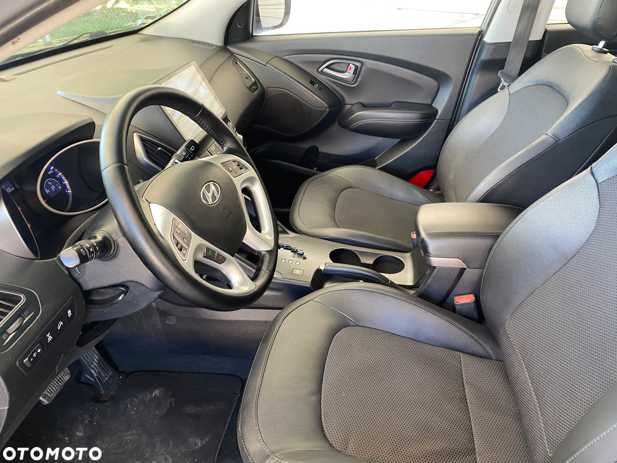 Hyundai ix35 2.0 CRDi 4WD Automatik Fifa World Cup Gold Edition - 27