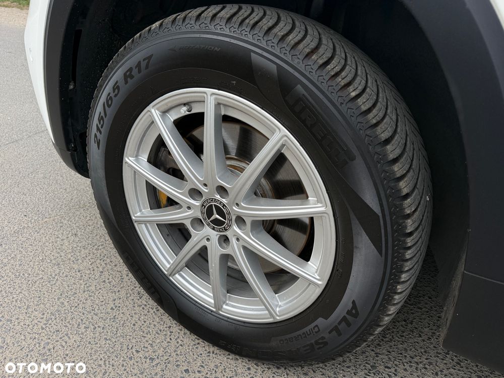 Mercedes-Benz GLB 200 d Progressive 8G-DCT - 10