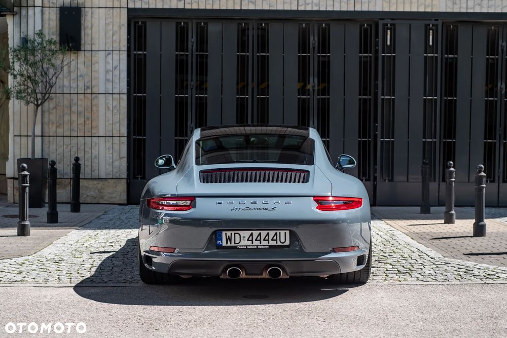 Porsche 911 Carrera S PDK - 10