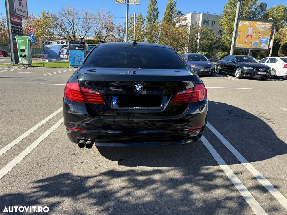 BMW Seria 5 525d xDrive - 4