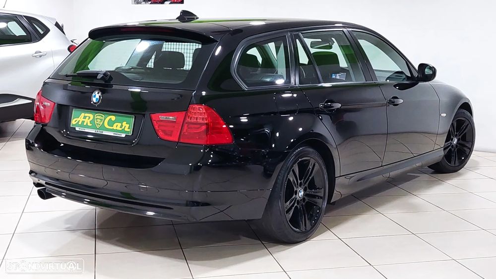 BMW 320 d DPF Touring Aut. - 4