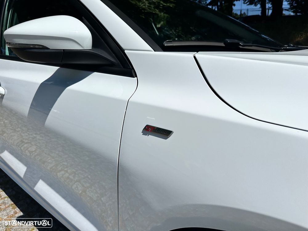 Ford Focus 1.0 EcoBoost S&S ST-LINE - 16