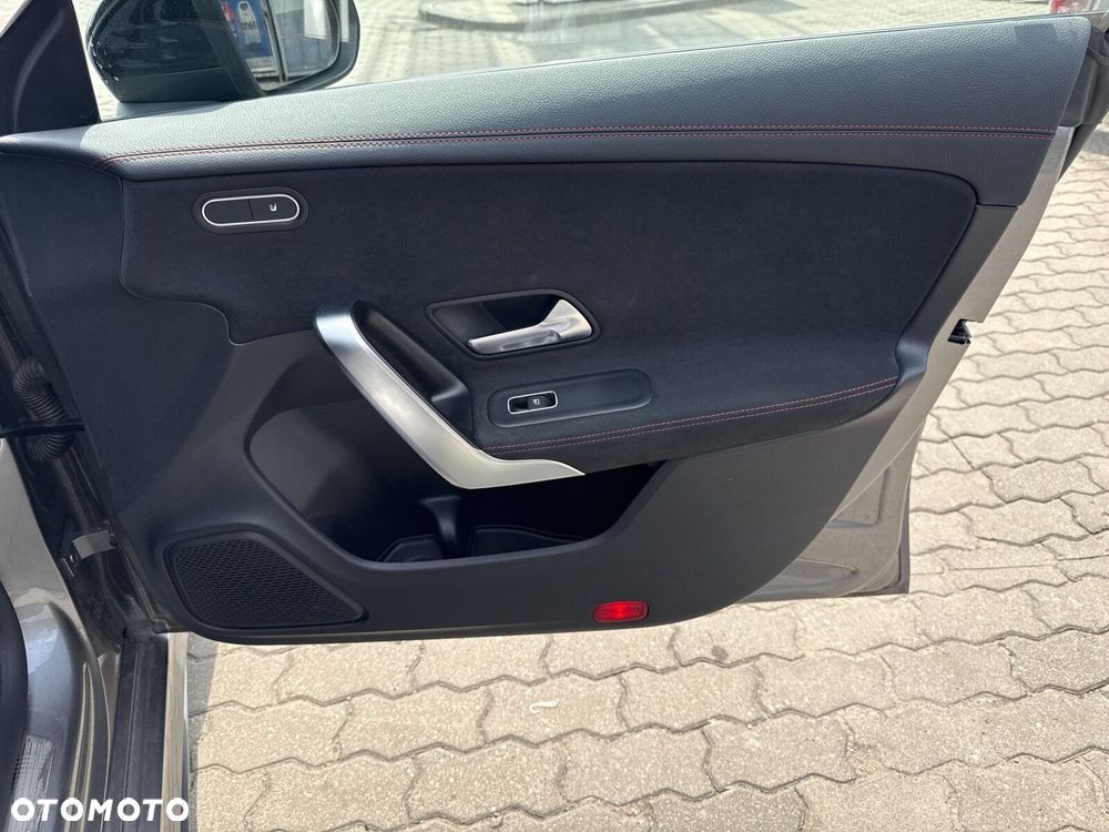Mercedes-Benz CLA - 20