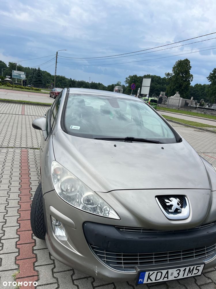 Peugeot 308 - 1