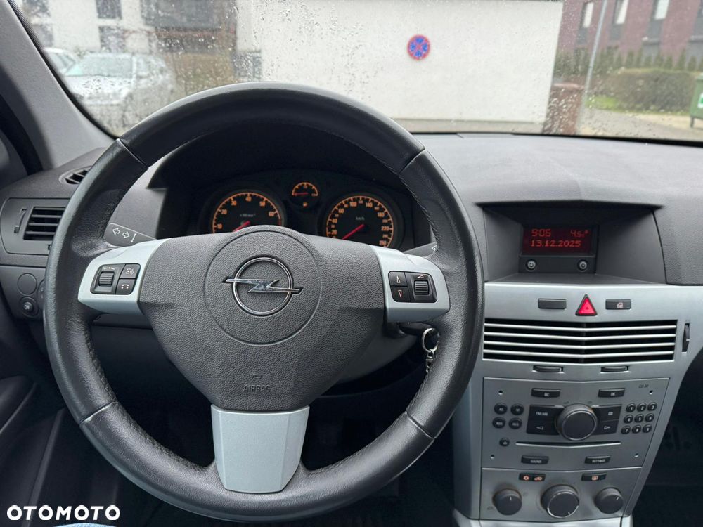Opel Astra 1.6 Cosmo - 18