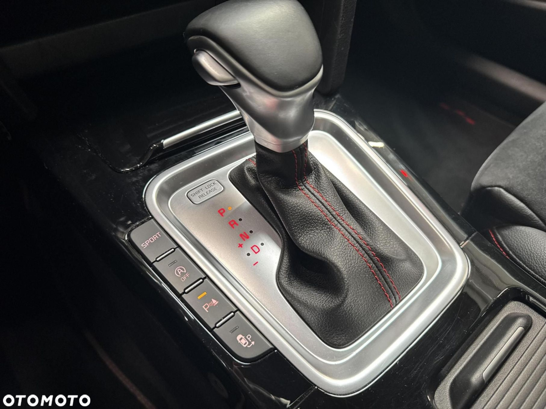 Kia ProCeed - 23