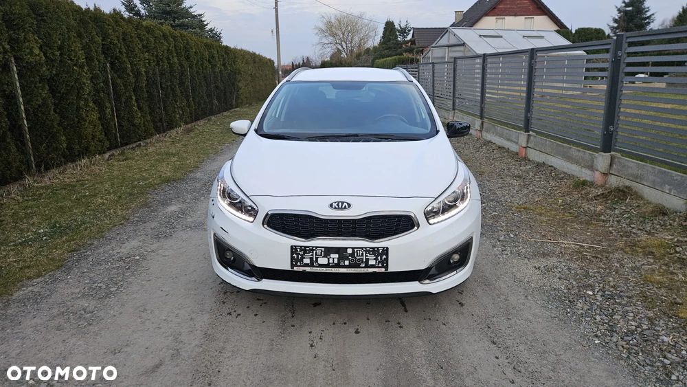 Kia Ceed 1.4 CVVT Dream Team Edition - 3