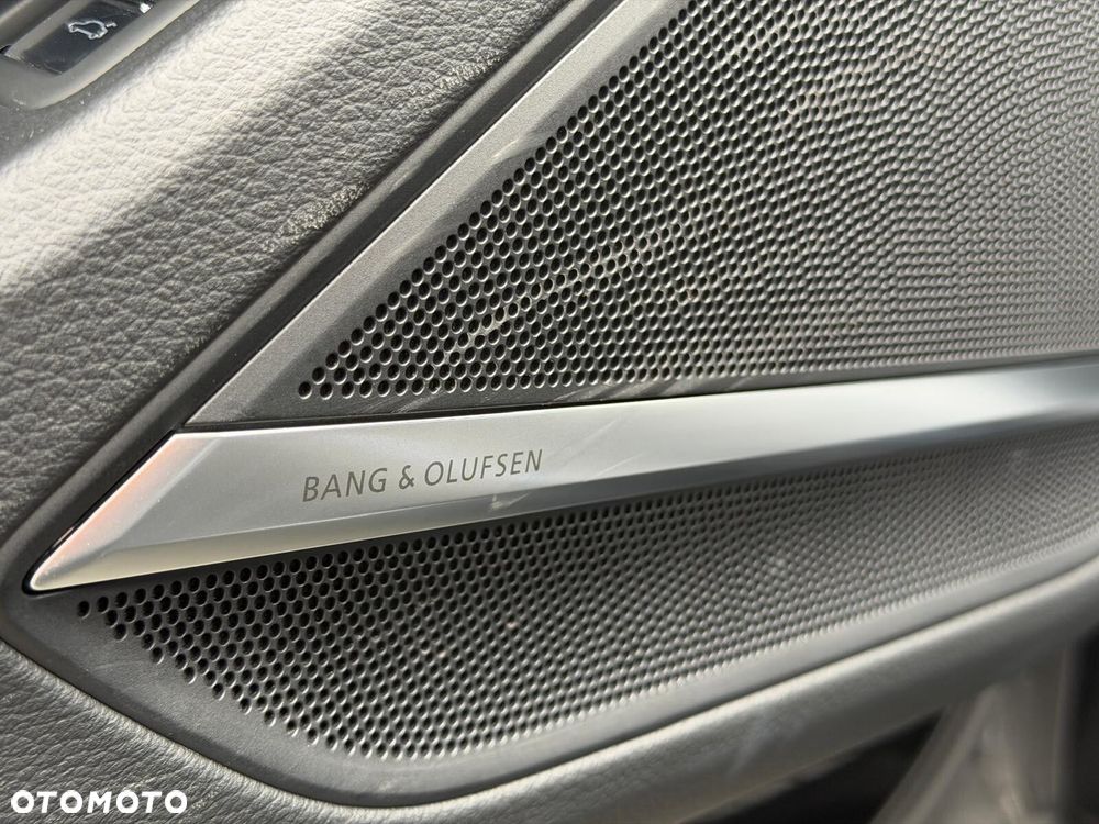 Audi A8 - 17