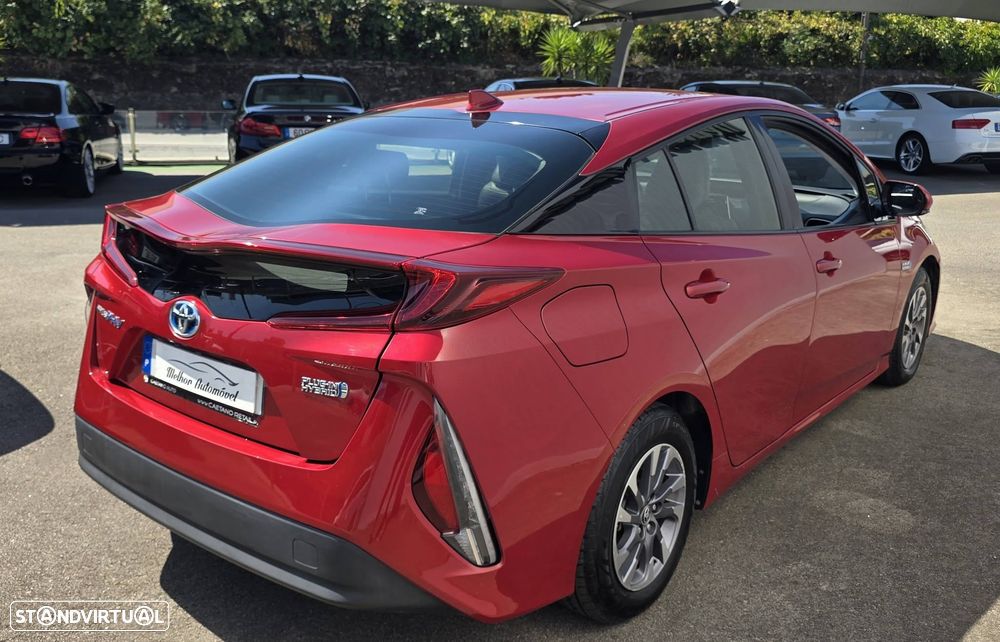 Toyota Prius - 4