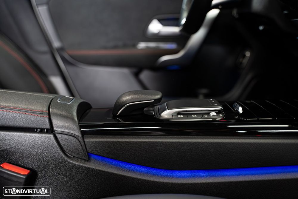 Mercedes-Benz CLA 220 d Shooting Brake 8G-DCT AMG Line - 41