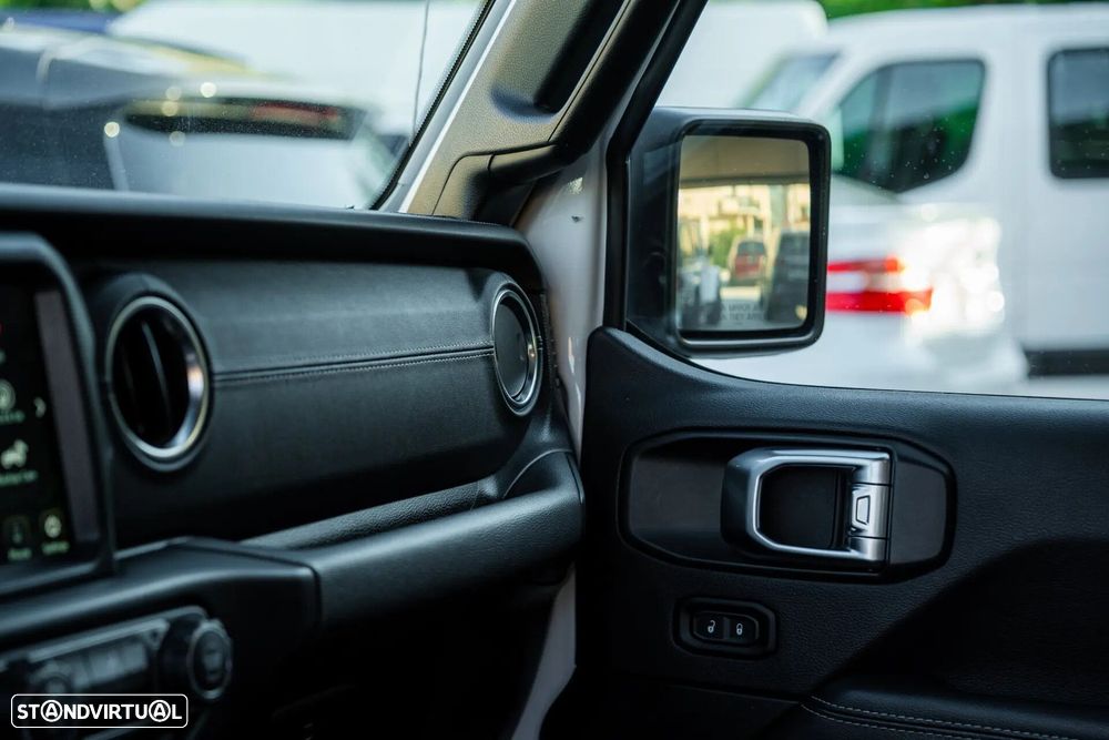 Jeep Wrangler Unlimited 2.0 4xe Plug-In Hybrid Hardtop Sahara - 28