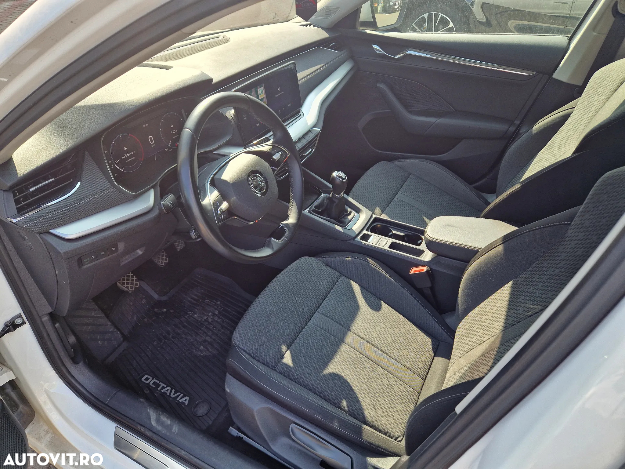 Skoda Octavia 2.0 TDI Style - 8