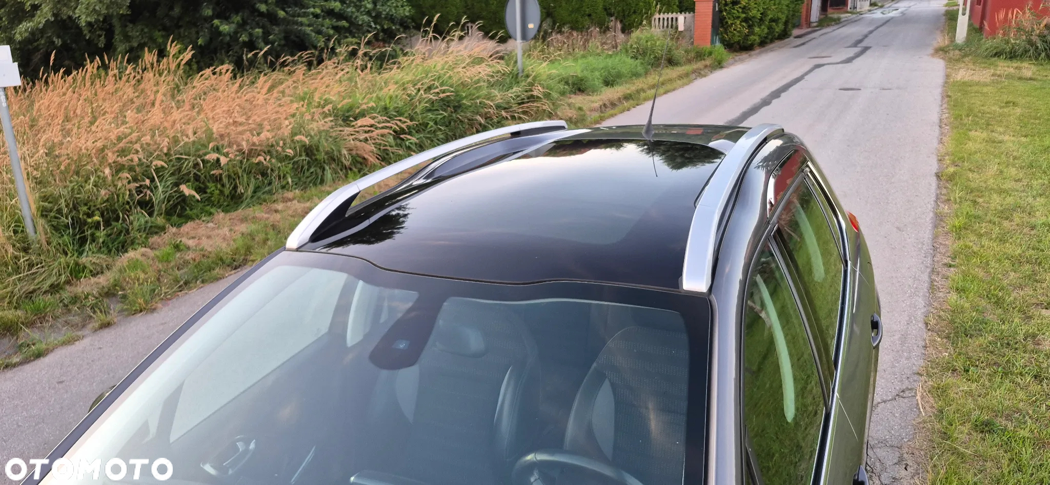 Peugeot 2008 1.6 e-HDi Allure S&S - 28