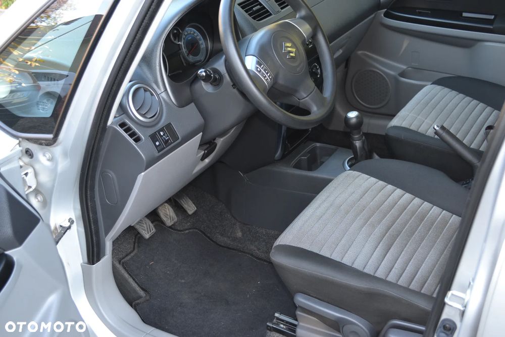 Suzuki SX4 1.6 Premium 4WD - 20