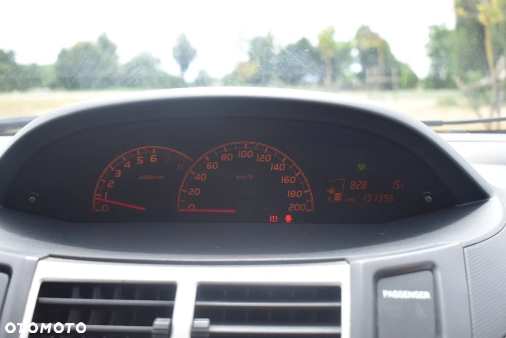 Toyota Yaris 1.33 VVT-i Life - 31