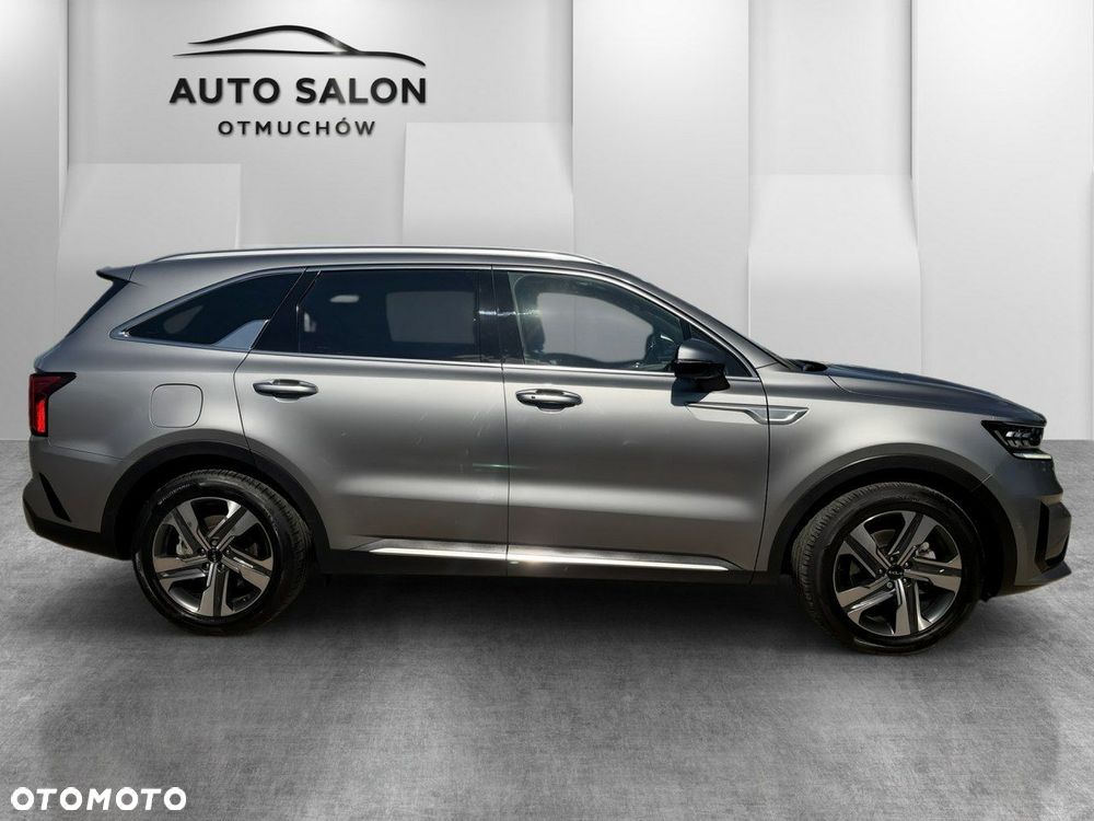 Kia Sorento - 4