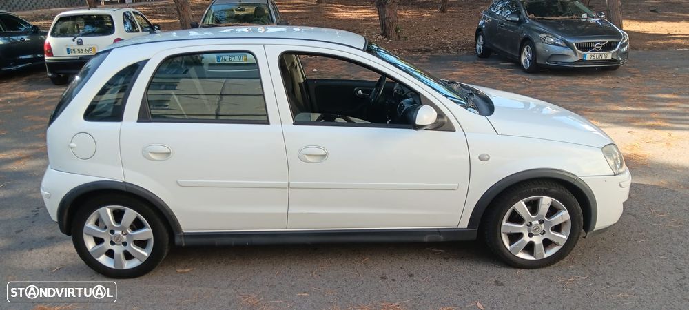 Opel Corsa 1.2 Twinport Enjoy - 2