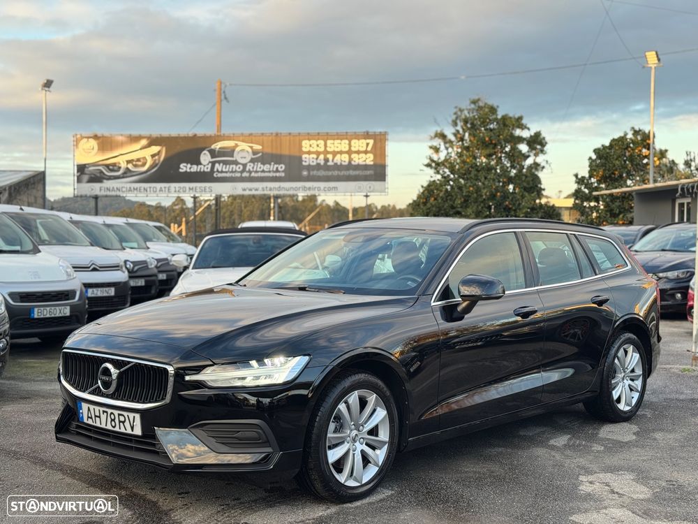 Volvo V60 2.0 B4 Momentum Plus Geartronic - 1