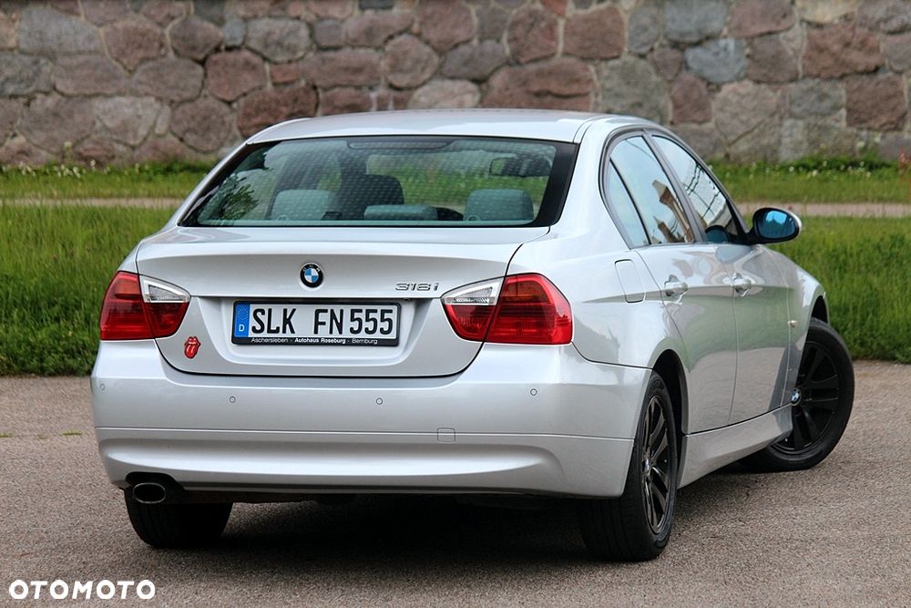 BMW Seria 3 318i Edition Exclusive - 22