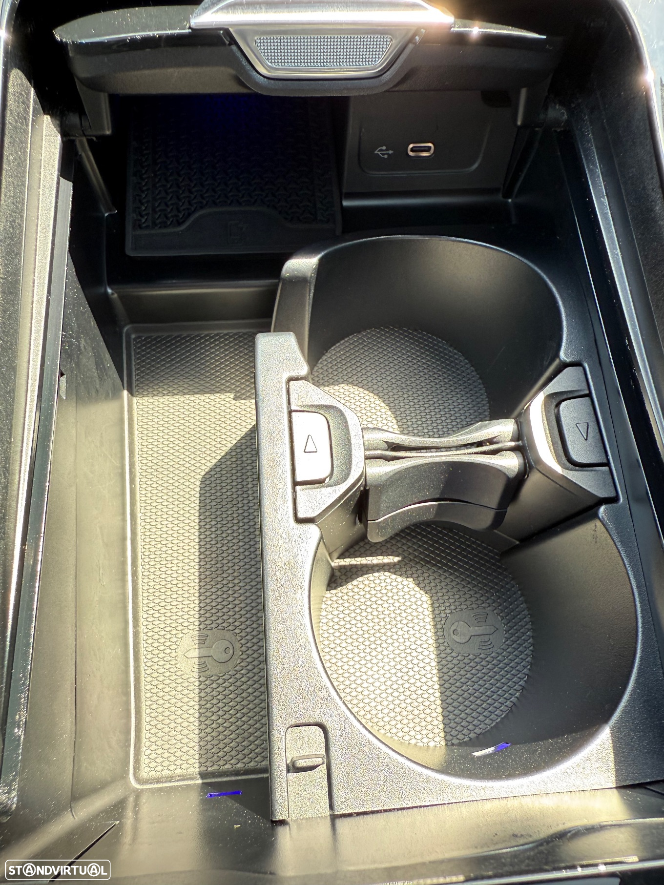 Mercedes-Benz C 300 e AMG Line - 26