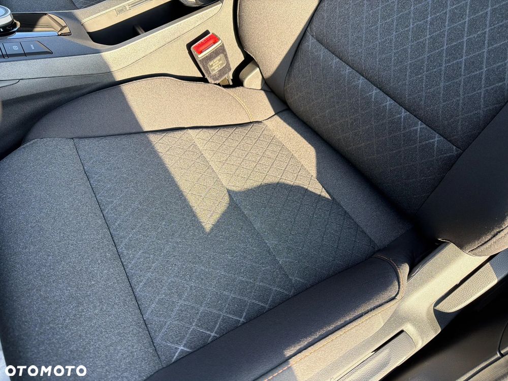 MG MG3 1.5 HEV+ Standard - 12