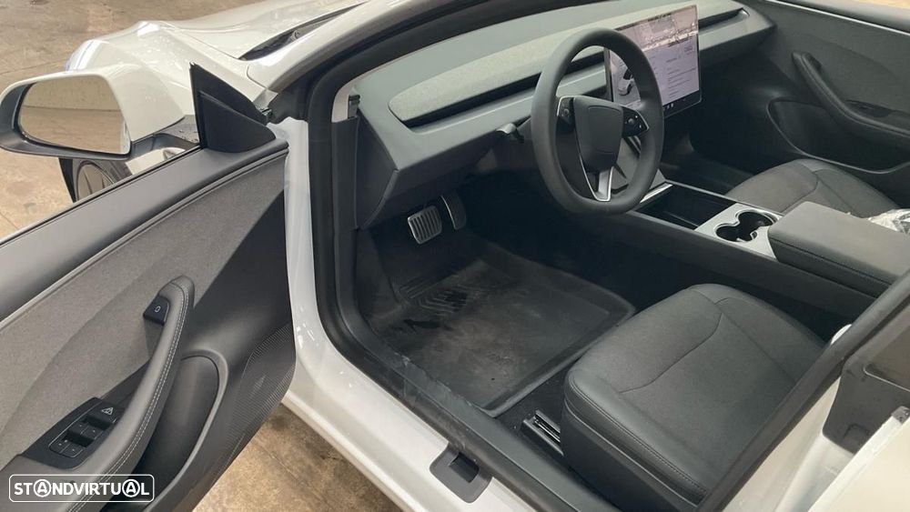 Tesla Model 3 Standard RWD - 3
