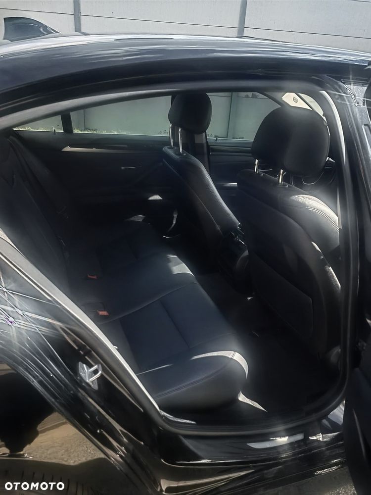 BMW Seria 5 535i - 11
