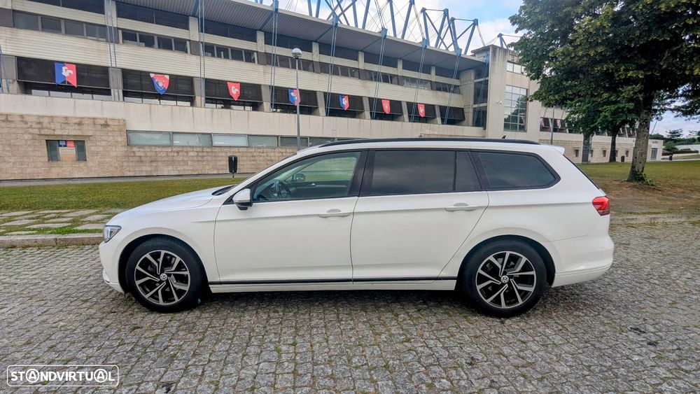 VW Passat Variant 1.6 TDI (BlueMotion ) Trendline - 12