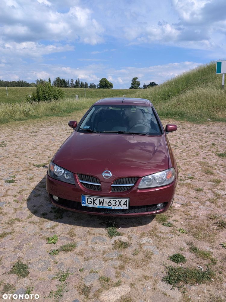 Nissan Almera - 1
