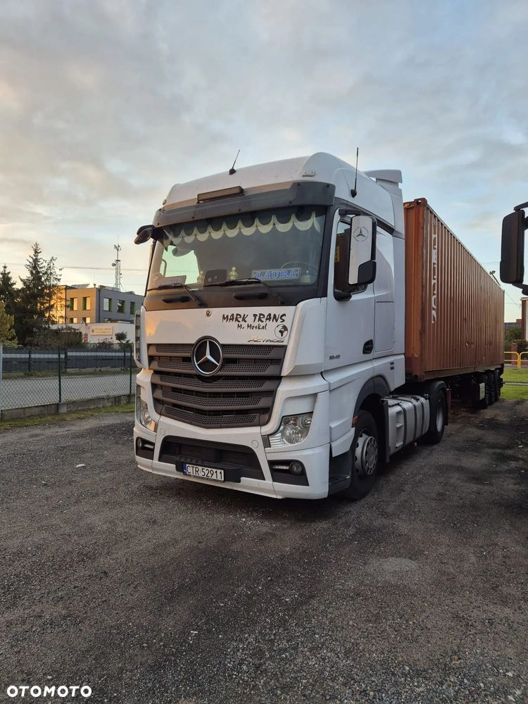 Mercedes-Benz Actros MP4 - 2