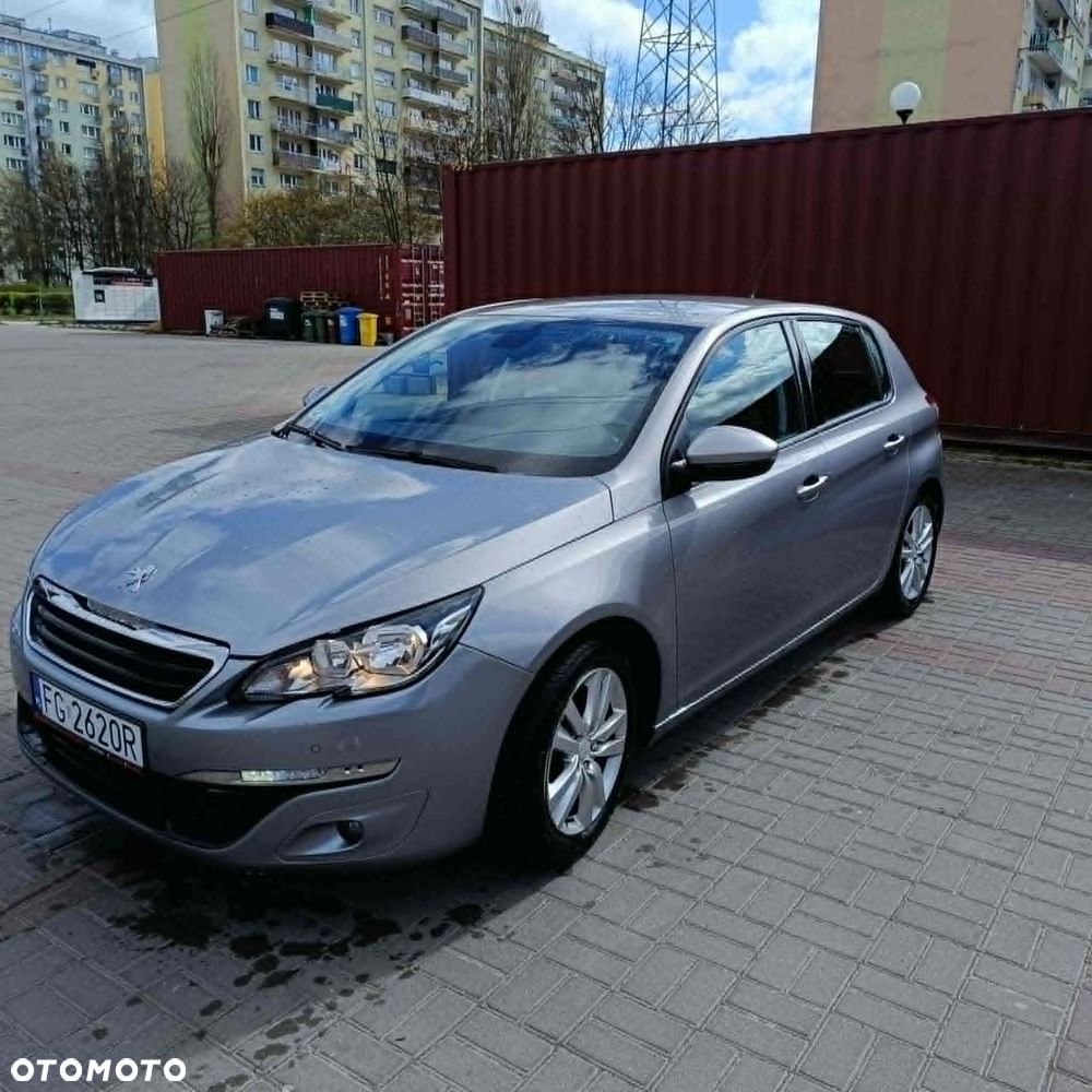 Peugeot 308 - 1