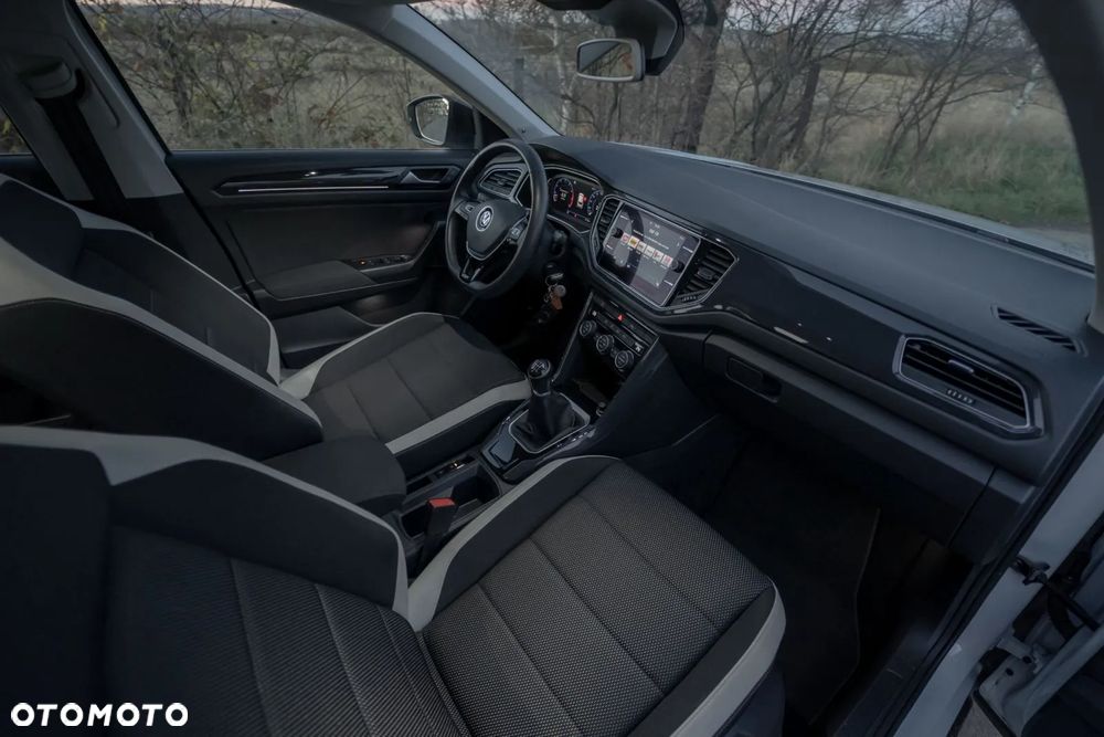 Volkswagen T-Roc 1.5 TSI GPF ACT Premium - 38