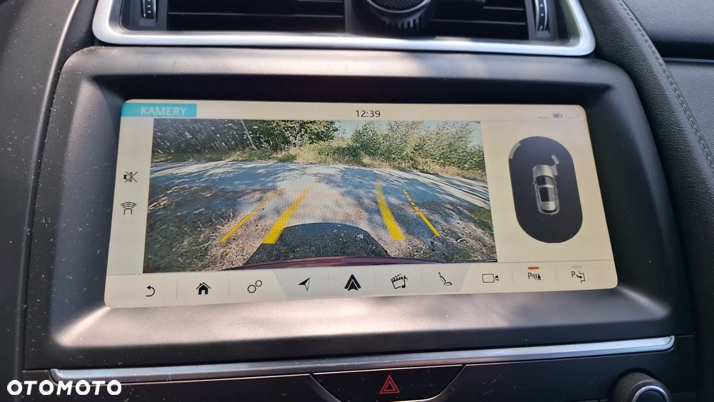 Jaguar E-Pace 2.0 i4D AWD R-Dynamic S - 24