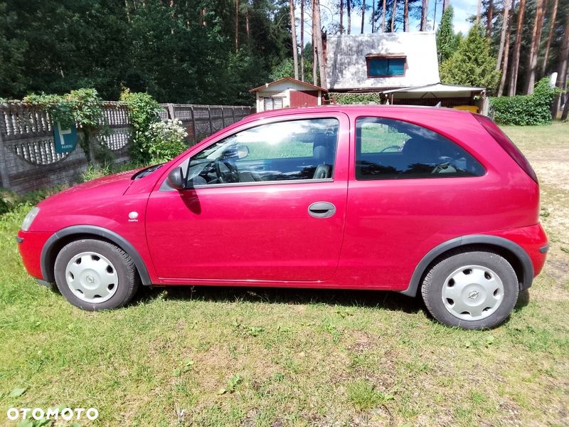 Opel Corsa 1.2 16V Essentia - 1