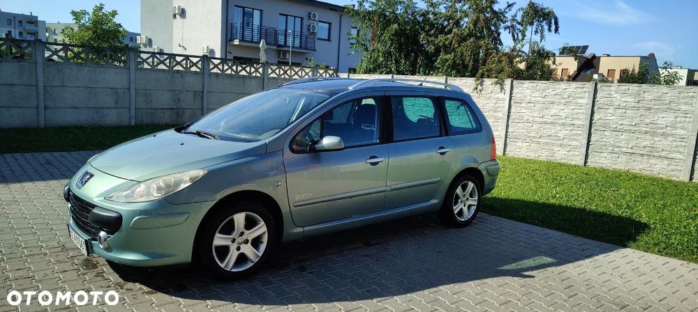 Peugeot 307 HDi 110 OXYGO - 2
