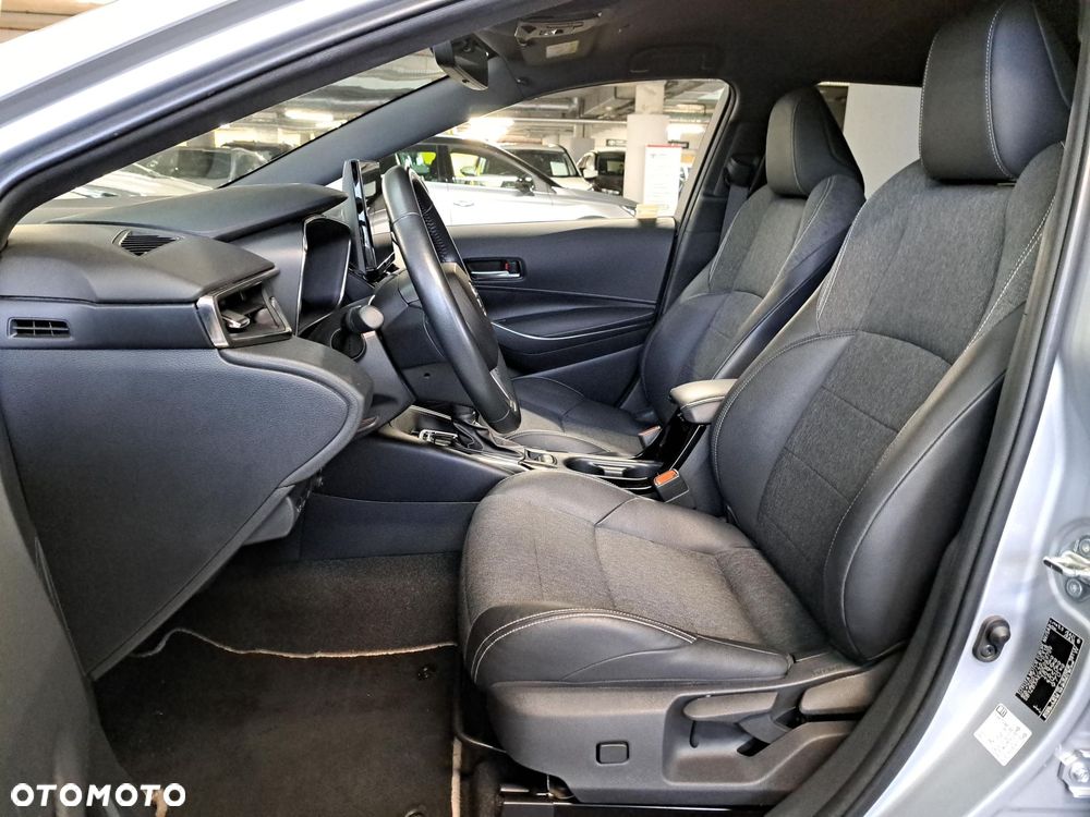 Toyota Corolla 1.8 Hybrid Style - 12