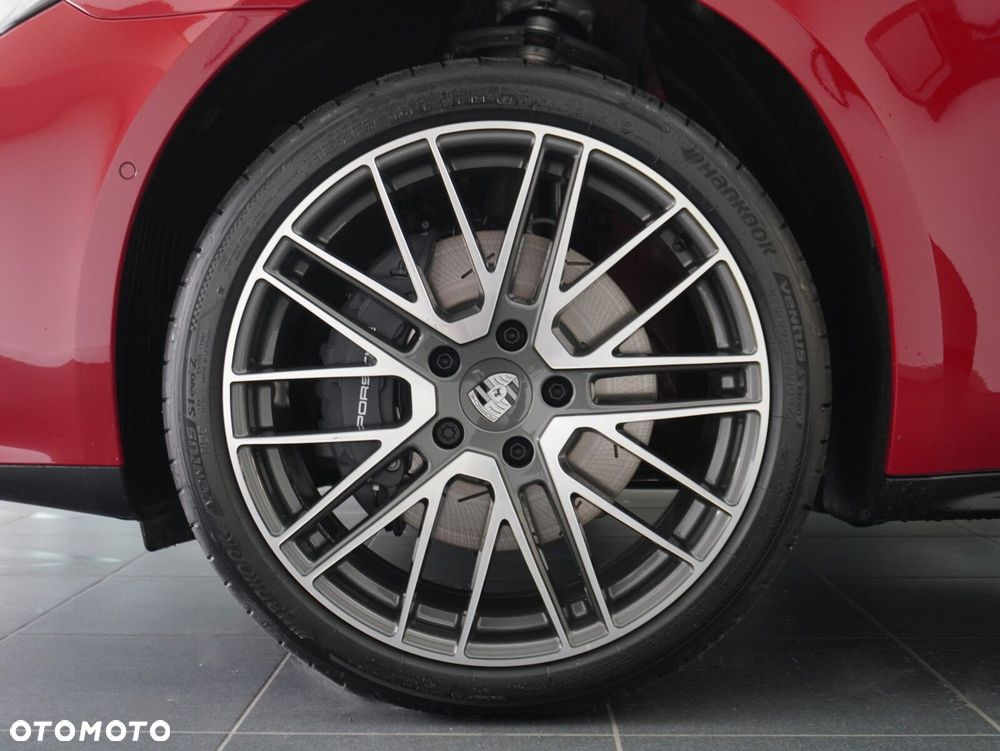 Porsche Panamera 4 - 11