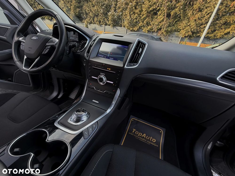 Ford S-Max 2.0 EcoBlue Titanium - 17